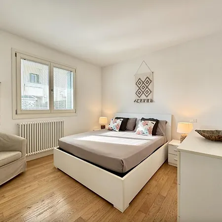 3 Family Apartments-carraro Immobiliare